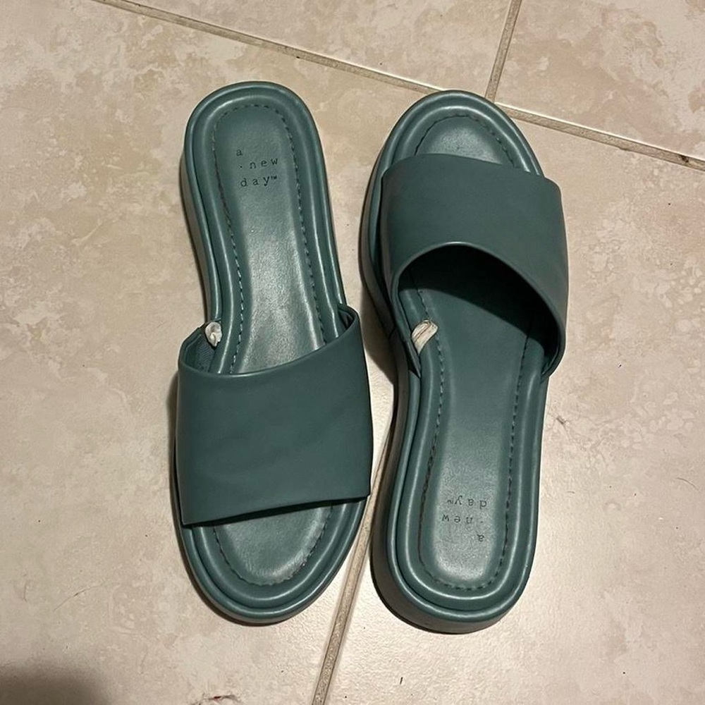 A New Day Green Platform Slide Sandals